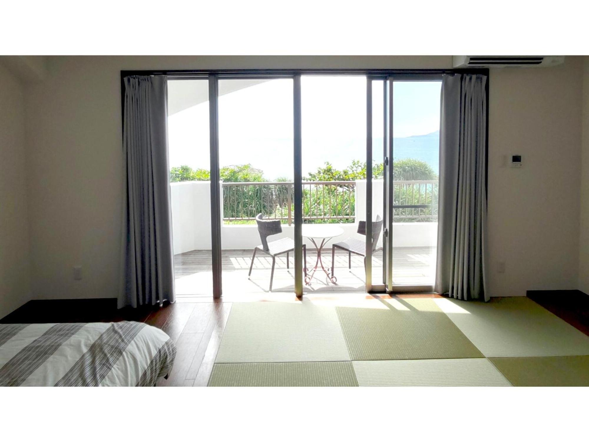 Kariyushi Condominium Resort Sea Side House Наґо Екстер'єр фото